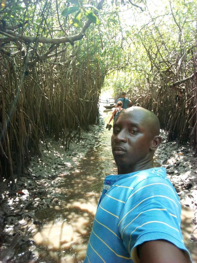 Sukuta Nema Guest House Banjul Exterior foto